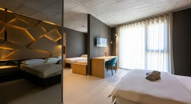 6532 Smart Hotel - Self check-in, Prenota Hotel Arbedo-Castione 