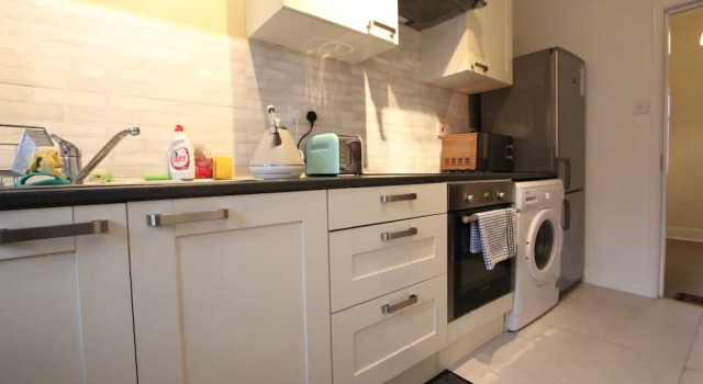 Апартаменты Cosy One Bedroom Apartment- Marble Arch