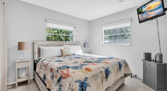 Barefoot Bungalow 2 Bedroom Home