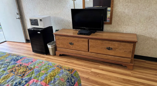 Четырёхместный номер Standard Riverfront Lodge