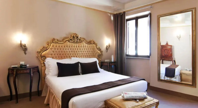 Трёхместный номер Standard Royal Palace Luxury Hotel