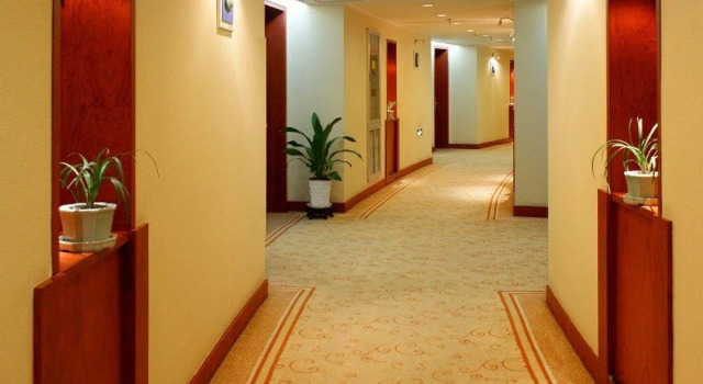 Longquan Sunny Hotel