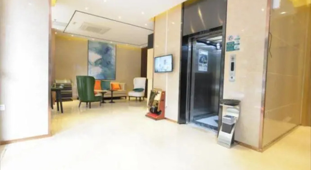 City Comfort Inn Zhuhai Qinglv Zhong Road, Rezerwuj Hotel Hotele w Zhuhai z parkingiem, Parking