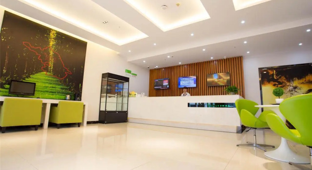 Vatica XuZhou XinYi Railway Station Square Hotel, Prenota Hotel Xinyi Jiangsu