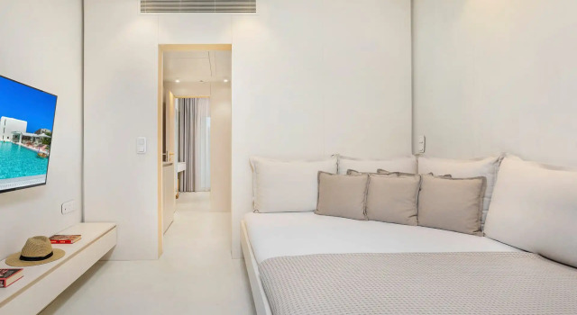 Люкс с балконом Cocoοns Suites & Villas Fourka