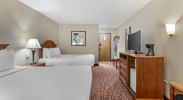 Четырёхместный номер Standard Rodeway Inn Columbia Mall Loop