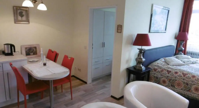 Holiday Home Duhner Strandstrasse, Забронировать Апартаменты/квартира Отели Дунен с бассейном, Бассейн