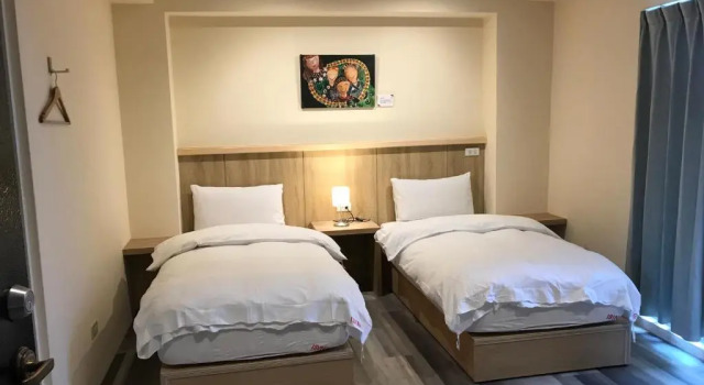 Camera Superior Ising Hotel