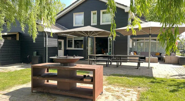 Вилла Recreatiepark De Wielen