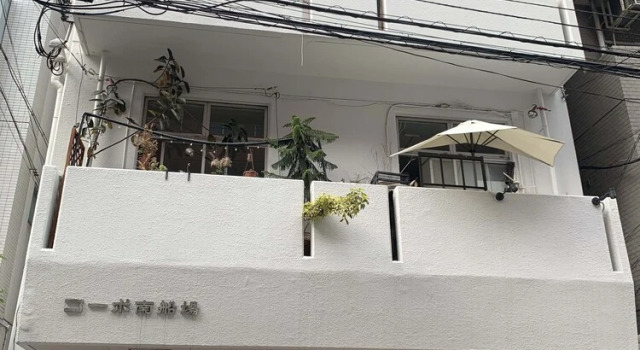 EX Minamisenba Apartment202