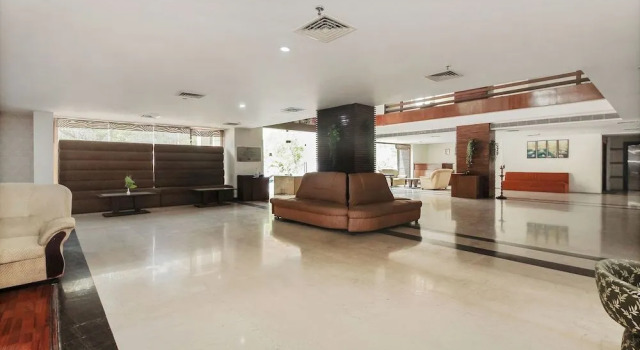 Capital O 35958 Hotel Lake View, Rezerwuj Hotel Hajdarabad 