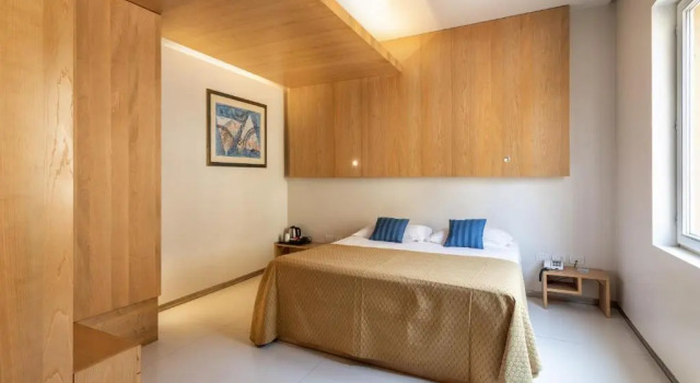 Трёхместный номер Easy Economy Hotel Minerva