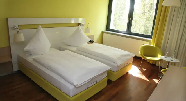 NP Hotel Ullrich, Prenota Hotel Elfershausen Rhön