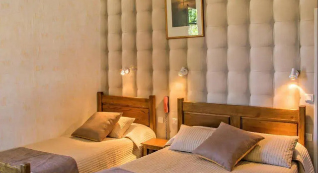 Hôtel et Appartements Les Platanes, Book Hotel Hoteller i Ardèche med morgenmad, Morgenmad