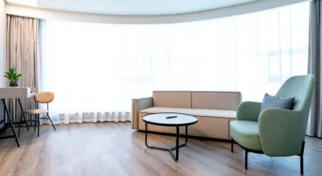 Люкс Deluxe HanTing Hotel (Zhangjiakou Qingshuihe Zhong Road)