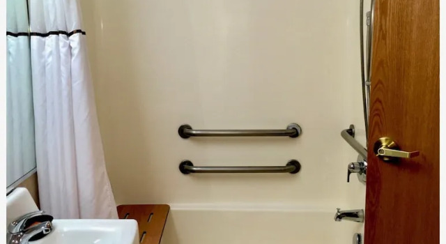 Четырёхместный номер Standard Boothill Inn and Suites
