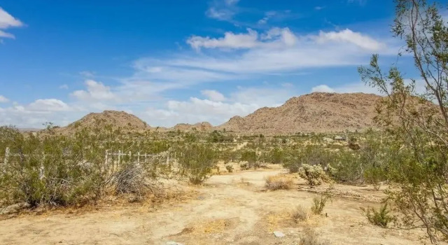 Шале @ Marbella Lane - The Wine Mine Desert Escape