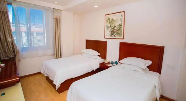 Двухместный номер Standard GreenTree Inn Shandong Binzhou Wanda Plaza Huangheshilu Express Hotel