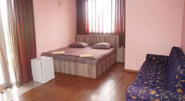 Трёхместный номер Comfort с балконом и с красивым видом из окна Gold Guest House