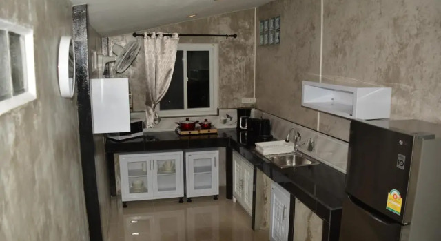 Семейный коттедж Superior с 2 комнатами Karon Homes