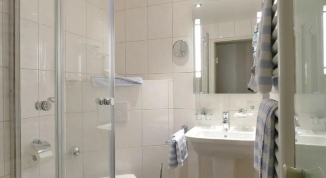 Трёхместный номер Standard Altstadthotel "Zum Hechten"