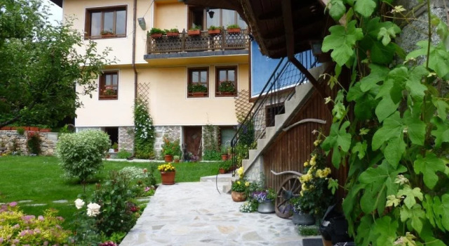 Guest House Stela, Réserver Maison d'hôtes Koprivchtitsa Sofia