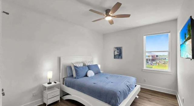 Salty Sunrise 4 Bedroom Home, Book Feriehus Villaer i Houston, Villa