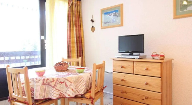 Appartement Serre Chevalier, 1 pièce, 4 personnes - FR-1-330F-159, Забронировать Апартаменты/квартира Ла-Саль-лез-Альп 