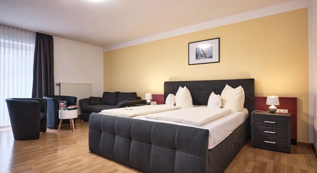 Трёхместный номер Superior с балконом TIPTOP Hotel am Hochrhein