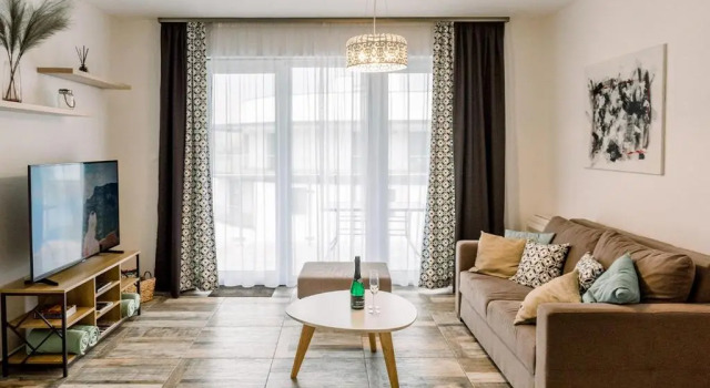 Royal 27 apartman, Book Lejlighed Hoteller i Western Transdanubia med parkering, Parkering