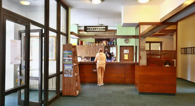 Hotel SOREA ĎUMBIER, Rezervovat Hotel Hotely v Žilinský kraj s parkováním, Parkování
