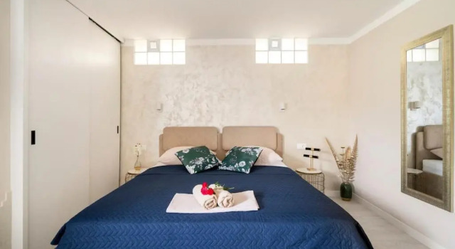 Suite by the beach for 2, Забронировать Отель Отели Цавтат с парковкой, рядом с Пляж Цавтат, Парковка