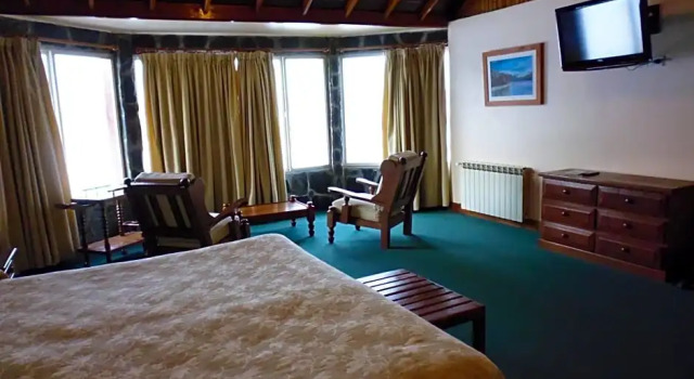 Полулюкс Tolkeyen Ushuaia Hotel