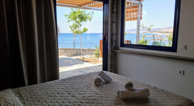 Студия Цокольный этаж с балконом Paraktio Beach Apartments