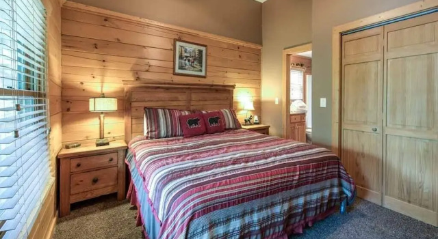Big Sky Cabin - Two Bedroom Cabin