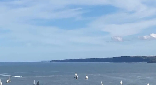 Апартаменты Seascape Scarborough Holiday Home Apartment with optional Hottub Hire
