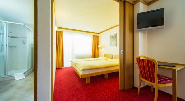 Полулюкс с балконом Hotel Excelsior