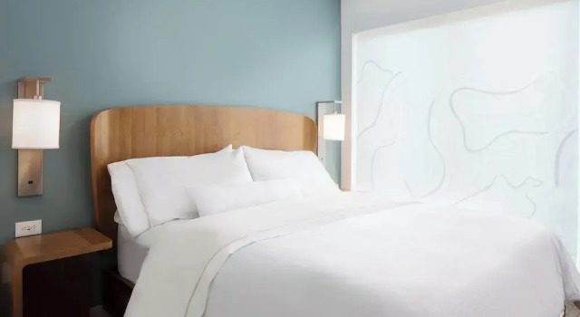 Студия Element by Marriott Iowa City