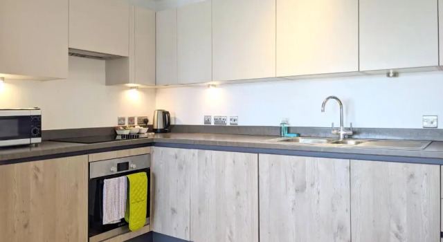 Koala & Tree - Modern 1 Bed apartment for 4 guests in the HEART of Cambridge - Short Lets & Serviced Accommodation, Забронировать Апартаменты/квартира Кембридж Великобритания, рядом с Университет Англия-Раскин