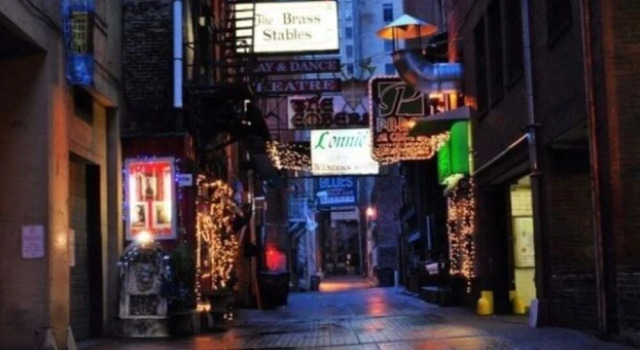 Bright Modern Mins From Downtown Nashville! 2 Bedroom Condo, Prenota Appartamento Hotel a Tennessee con parcheggio, Parcheggio