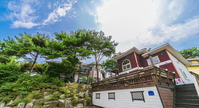 Tae-An Geu-Tae-Geu Pension, Prenota Hotel Taean 