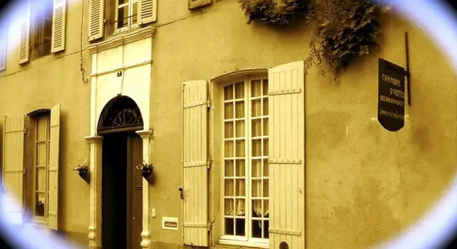 Le Grand Logis, Varaa Hotelli Parthenay Poitou-Charentes