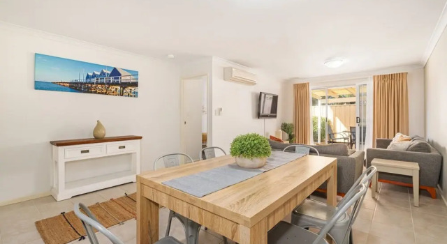 Beachside Breakaway U54 Cape View Resort, Забронировать Курортный отель Отели Басселтон с бассейном, рядом с Busselton Archery &amp; Family Fun Park, Бассейн