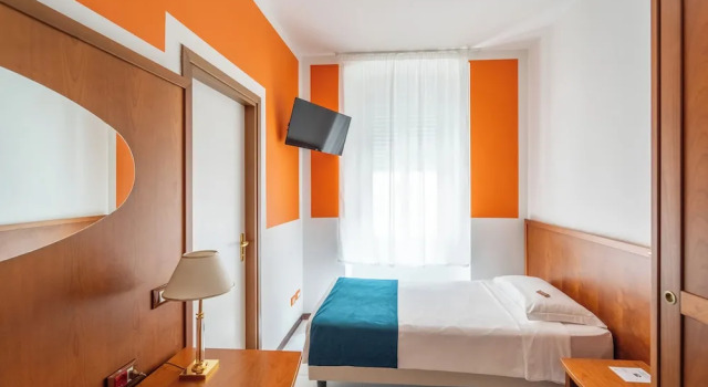 Одноместный номер Comfort Hotel Italia