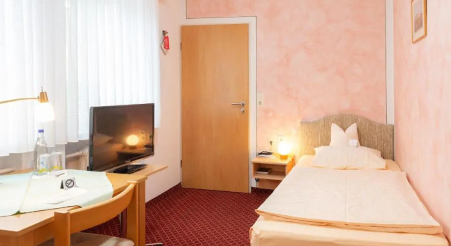 Standart oda Goldener Schwan Hotel Garni