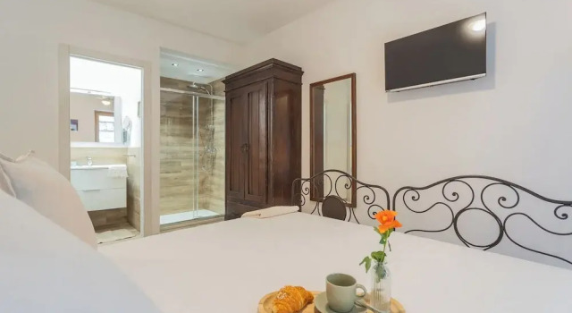 Villetta Abbazia Acqua Dolce - With Stunning Terrace by Rent all Como, Prenota Appartamento Lenno Como