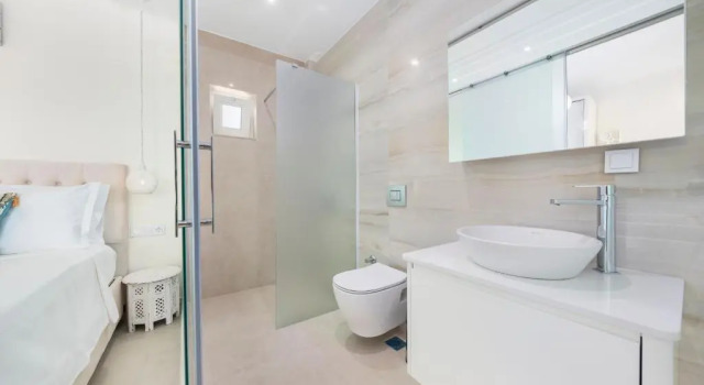 Двухместный номер Deluxe с балконом Residence Buqqva budget double room
