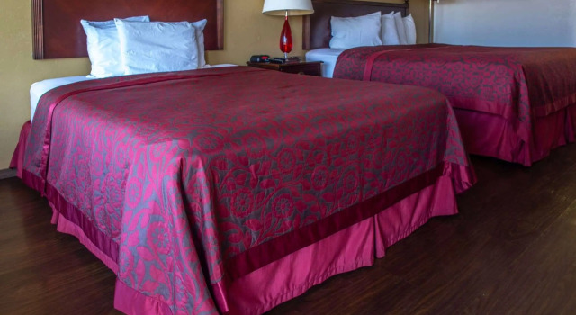 Standard Vierer Zimmer Days Inn by Wyndham Clinton