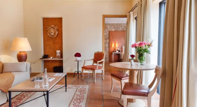 Люкс Deluxe Terre Blanche Hotel Spa Golf Resort