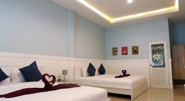 Четырёхместный номер Standard Blue Moon House